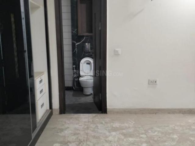 4 BHK Independent Builder Floor in Punjabi Bagh for resale New Delhi. The reference number is 14505648
