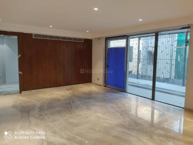 4 BHK Independent Builder Floor in Punjabi Bagh for resale New Delhi. The reference number is 19295771