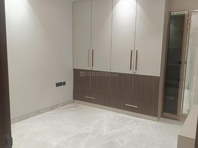 4 BHK Independent Builder Floor in Punjabi Bagh for resale New Delhi. The reference number is 19949183