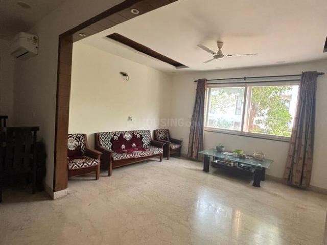 4 BHK Independent Builder Floor in Palam Vihar for rent Gurgaon. The reference number is 20307120