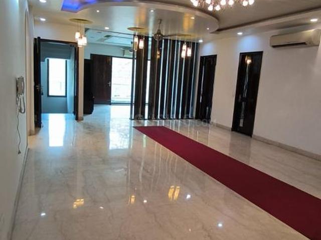 4 BHK Independent Builder Floor in Palam Vihar for rent Gurgaon. The reference number is 21287076