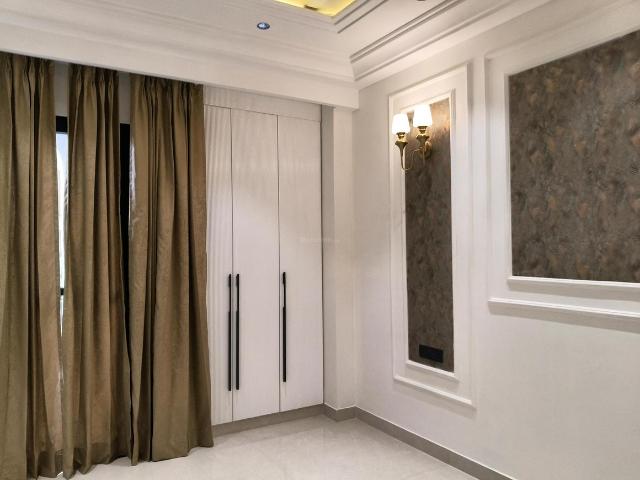 4 BHK Independent Builder Floor in Palam Vihar for resale Gurgaon. The reference number is 19874670