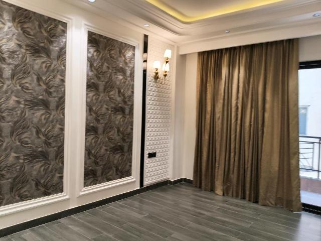 4 BHK Independent Builder Floor in Palam Vihar for resale Gurgaon. The reference number is 19958236