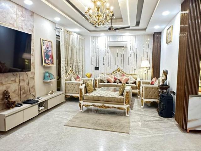 4 BHK Independent Builder Floor in Palam Vihar for resale Gurgaon. The reference number is 21198643