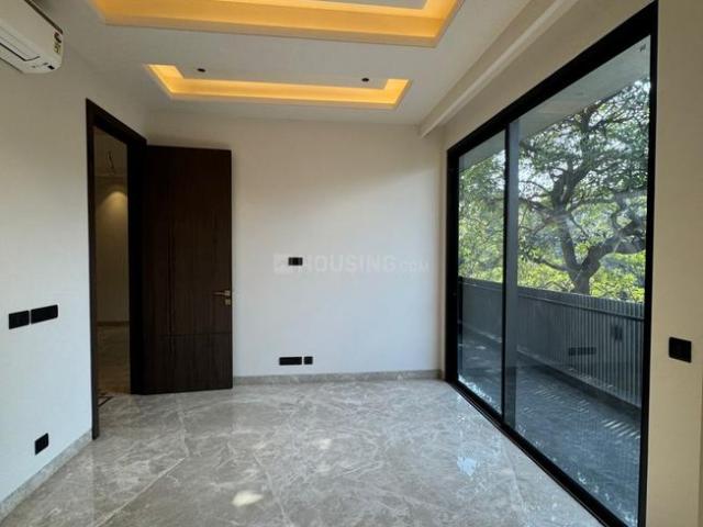4 BHK Independent Builder Floor in Panchsheel Enclave for resale New Delhi. The reference number is 20381736