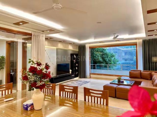 4 BHK Independent Builder Floor in Panchsheel Park for rent New Delhi. The reference number is 20427867