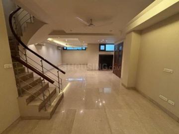 4 BHK Independent Builder Floor in Panchsheel Park for resale New Delhi. The reference number is 19427908