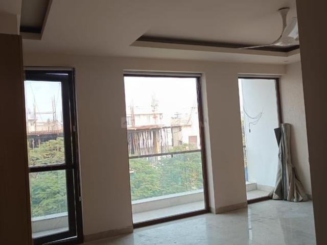 4 BHK Independent Builder Floor in Panchsheel Park for resale New Delhi. The reference number is 19693153
