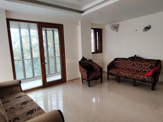 4 BHK Independent Builder Floor in Panchsheel Park for resale New Delhi. The reference number is 20733396