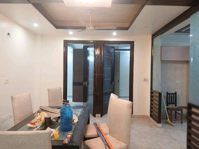 4 BHK Independent Builder Floor in Paschim Vihar for rent New Delhi. The reference number is 16878647
