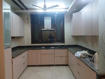 4 BHK Independent Builder Floor in Paschim Vihar for rent New Delhi. The reference number is 16878647