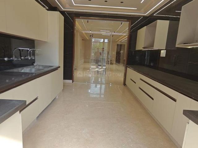 4 BHK Independent Builder Floor in Paschim Vihar for rent New Delhi. The reference number is 20268105