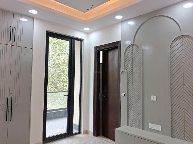 4 BHK Independent Builder Floor in Paschim Vihar for rent New Delhi. The reference number is 20475464