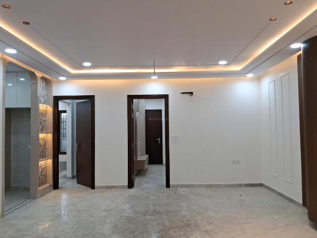 4 BHK Independent Builder Floor in Paschim Vihar for rent New Delhi. The reference number is 20776475