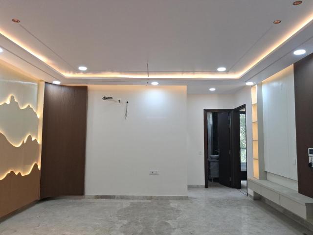 4 BHK Independent Builder Floor in Paschim Vihar for rent New Delhi. The reference number is 20936031