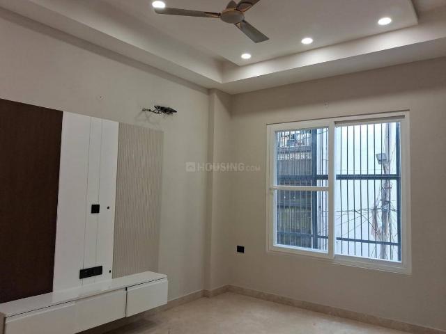 4 BHK Independent Builder Floor in Paschim Vihar for rent New Delhi. The reference number is 20970543