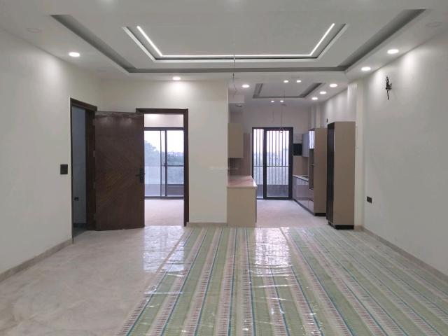 4 BHK Independent Builder Floor in Paschim Vihar for resale New Delhi. The reference number is 17475020