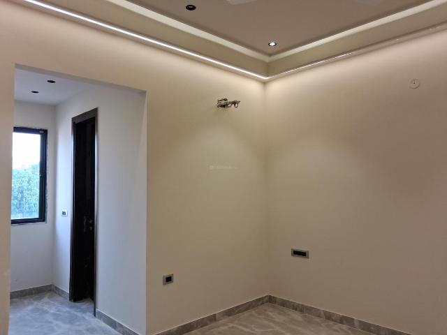 4 BHK Independent Builder Floor in Paschim Vihar for resale New Delhi. The reference number is 19450738