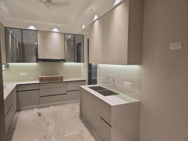 4 BHK Independent Builder Floor in Paschim Vihar for resale New Delhi. The reference number is 19148305