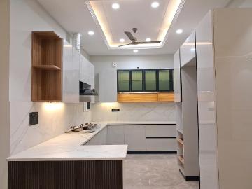 4 BHK Independent Builder Floor in Paschim Vihar for resale New Delhi. The reference number is 19231660