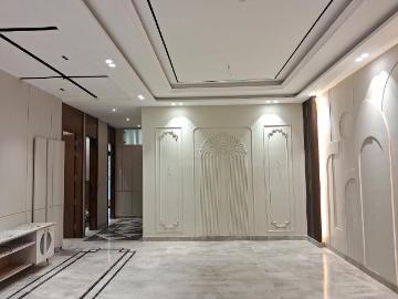 4 BHK Independent Builder Floor in Paschim Vihar for resale New Delhi. The reference number is 20409078