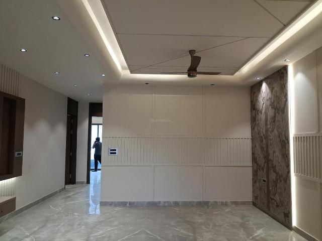 4 BHK Independent Builder Floor in Paschim Vihar for resale New Delhi. The reference number is 20443408