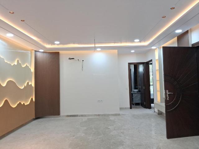 4 BHK Independent Builder Floor in Paschim Vihar for resale New Delhi. The reference number is 20500635
