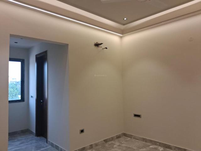 4 BHK Independent Builder Floor in Paschim Vihar for resale New Delhi. The reference number is 20502354