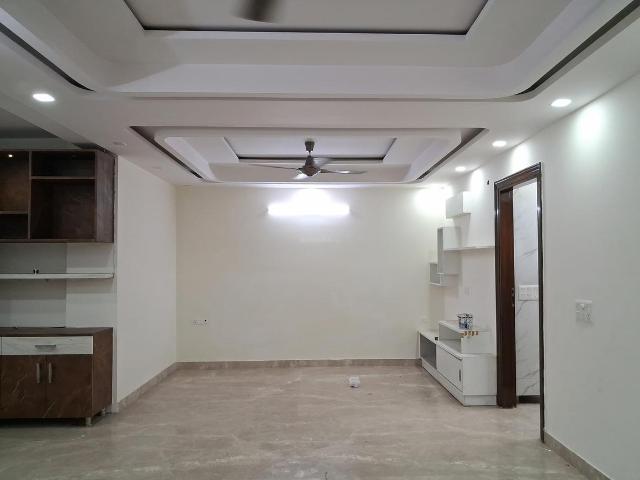 3 BHK Independent Builder Floor in Paschim Vihar for resale New Delhi. The reference number is 20515759