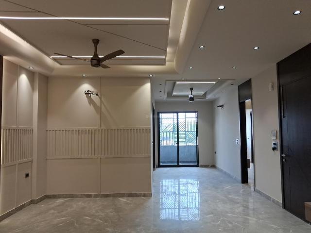 4 BHK Independent Builder Floor in Paschim Vihar for resale New Delhi. The reference number is 20581580