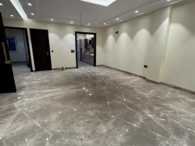 4 BHK Independent Builder Floor in Paschim Vihar for resale New Delhi. The reference number is 20654530