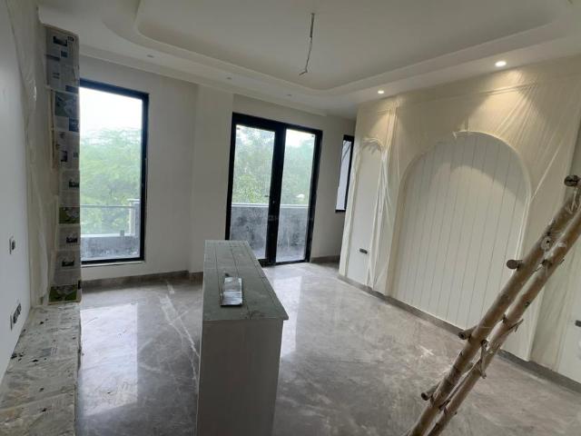 4 BHK Independent Builder Floor in Paschim Vihar for resale New Delhi. The reference number is 20811881