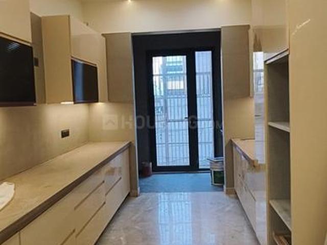 4 BHK Independent Builder Floor in Pitampura for rent New Delhi. The reference number is 17427195