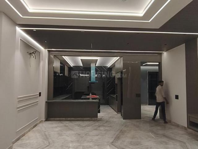 4 BHK Independent Builder Floor in Pitampura for rent New Delhi. The reference number is 17932624