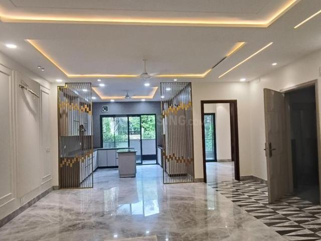 4 BHK Independent Builder Floor in Pitampura for rent New Delhi. The reference number is 18204985