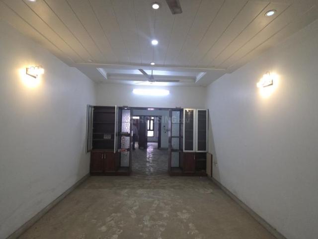 4 BHK Independent Builder Floor in Pitampura for rent New Delhi. The reference number is 20965750