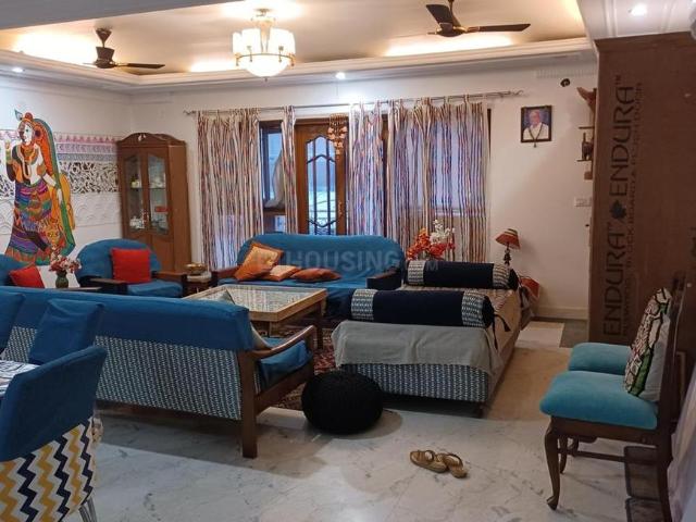 4 BHK Independent Builder Floor in Rajouri Garden for rent New Delhi. The reference number is 21105882