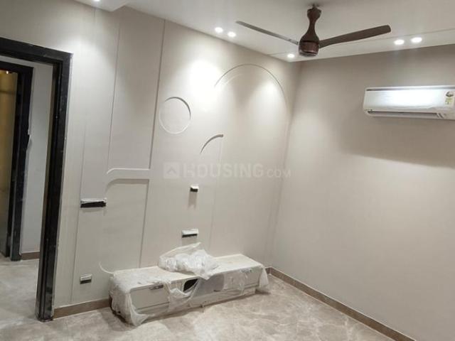 4 BHK Independent Builder Floor in Rajouri Garden for rent New Delhi. The reference number is 21134404