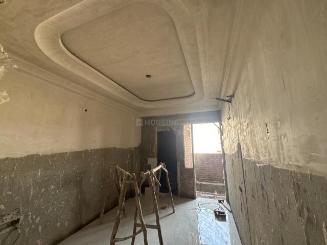 4 BHK Independent Builder Floor in Rajendra Nagar for resale Ghaziabad. The reference number is 20382721