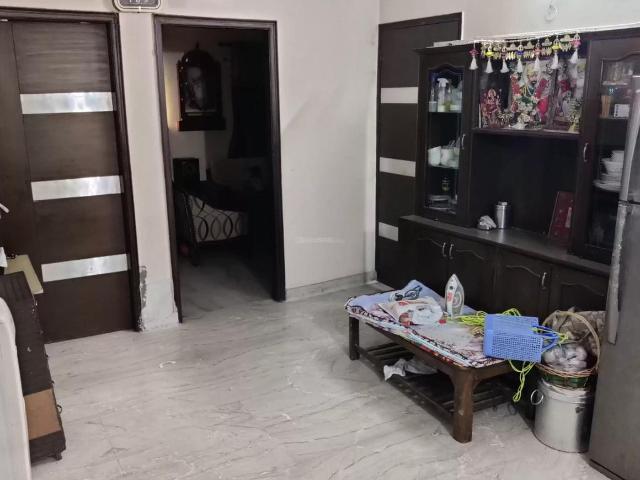 4 BHK Independent Builder Floor in Ramesh Nagar for resale New Delhi. The reference number is 7026907