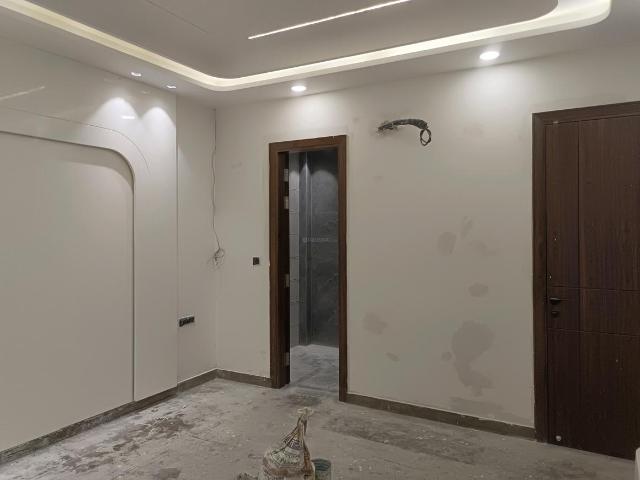 4 BHK Independent Builder Floor in Rohini Extension for resale New Delhi. The reference number is 19659733