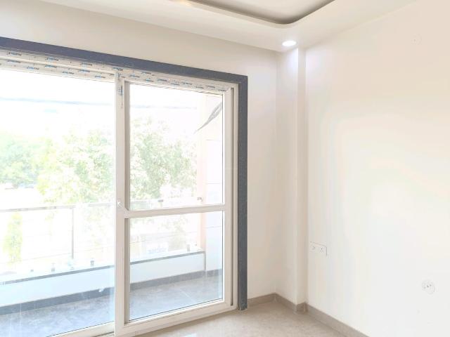 4 BHK Independent Builder Floor in Rohini Sector 28 for resale New Delhi. The reference number is 20288282