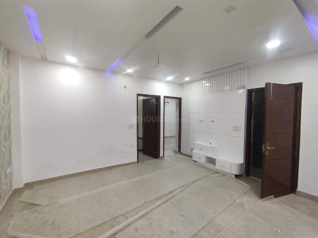 4 BHK Independent Builder Floor in Rohini Sector 28 for resale New Delhi. The reference number is 21042451