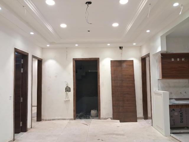 4 BHK Independent Builder Floor in Rohini Sector 28 for resale New Delhi. The reference number is 21281353
