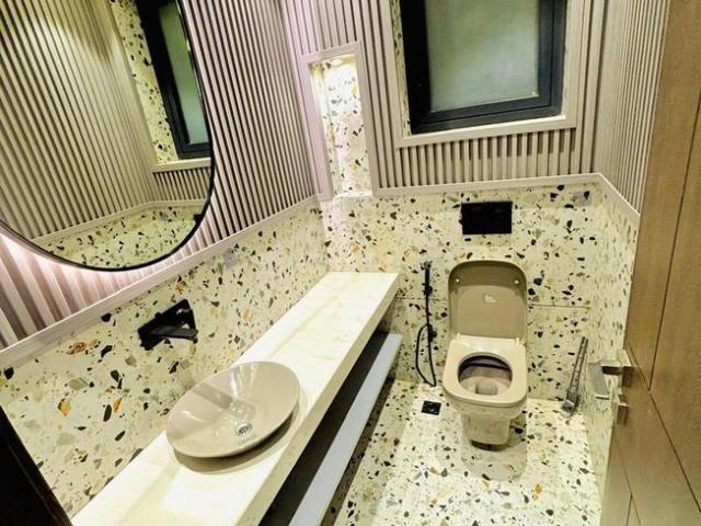 4 BHK Independent Builder Floor in Sushant Lok Phase 1 for rent Gurgaon. The reference number is 19437878