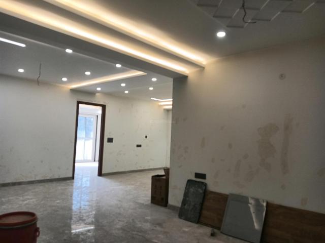 4 BHK Independent Builder Floor in Sushant Lok Phase 1 for resale Gurgaon. The reference number is 15656895