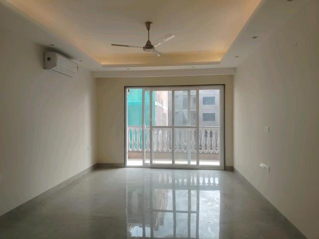 4 BHK Independent Builder Floor in Sushant Lok Phase 1 for resale Gurgaon. The reference number is 17065390