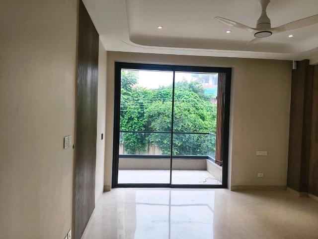 4 BHK Independent Builder Floor in Sushant Lok Phase 1 for resale Gurgaon. The reference number is 18940677