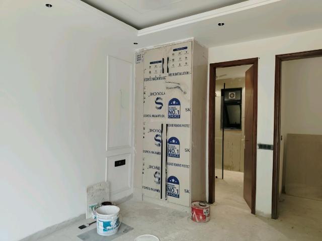 4 BHK Independent Builder Floor in Sushant Lok Phase 1 for resale Gurgaon. The reference number is 19738422