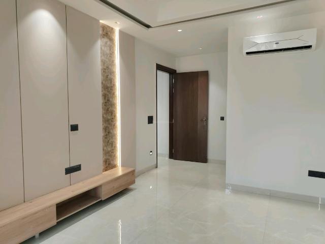 4 BHK Independent Builder Floor in Sushant Lok Phase 1 for resale Gurgaon. The reference number is 20099135